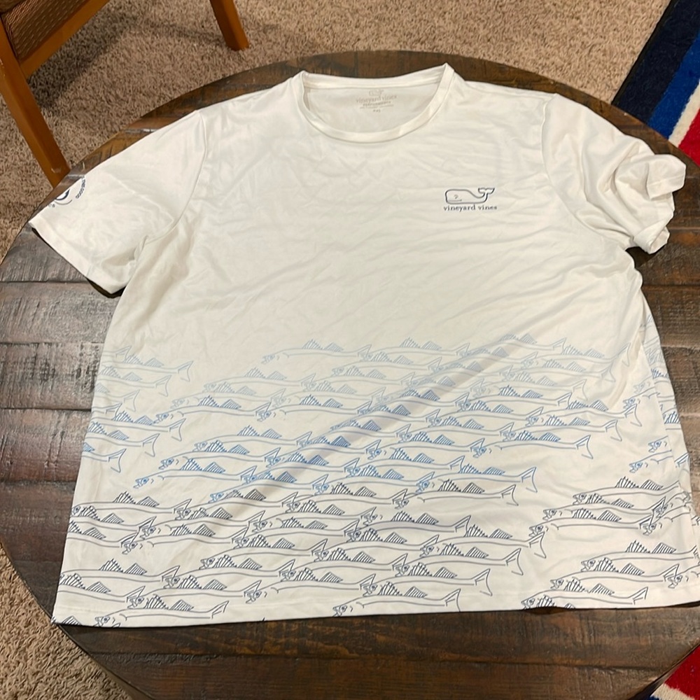 Vineyard vines 2xl performance tee shirt